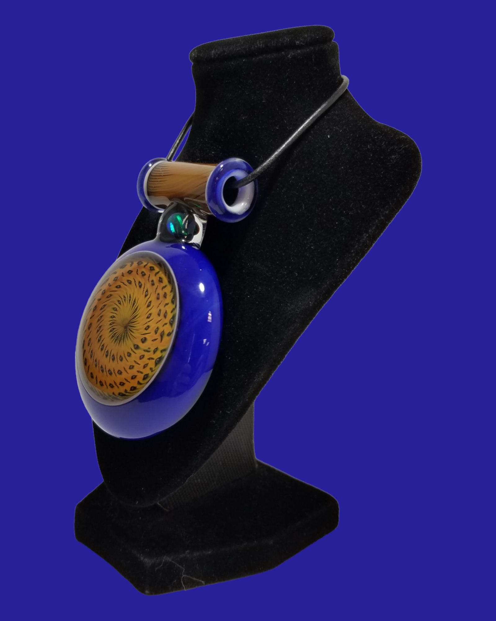 Melitz × Sizelove Pendant view 2